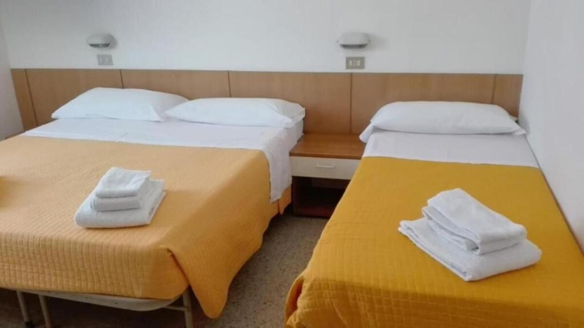 Hotel Ines Cesenatico Exterior photo
