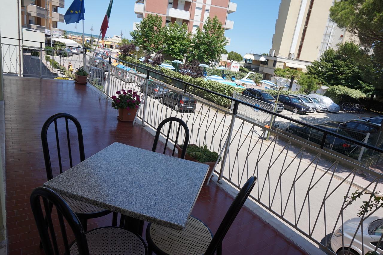 Hotel Ines Cesenatico Exterior photo
